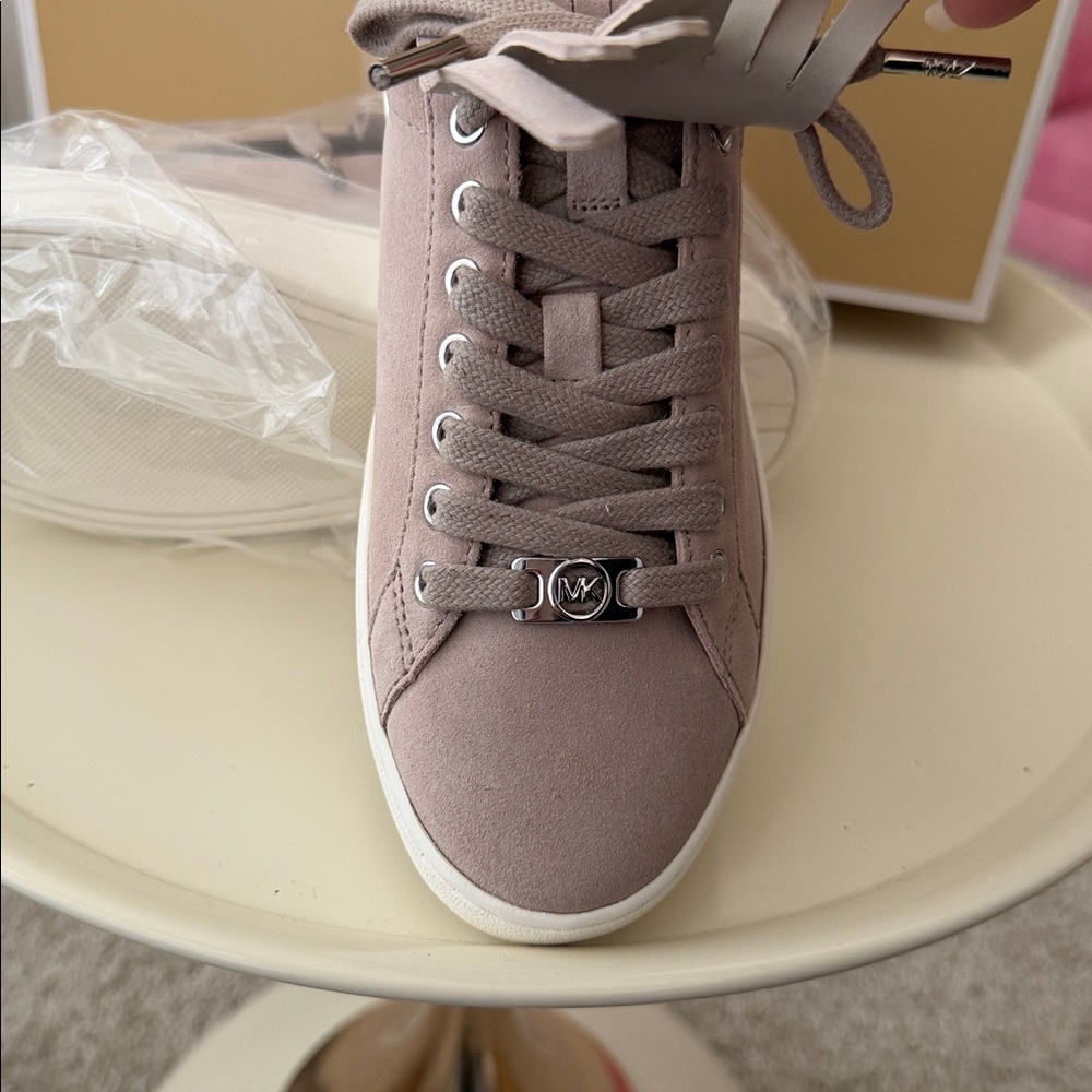 NIB Michael Kors Women's Keaton kiltie suede Sneakers 6.5 - Picture 5 of 6